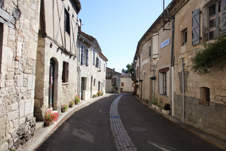French paved roads Le puy