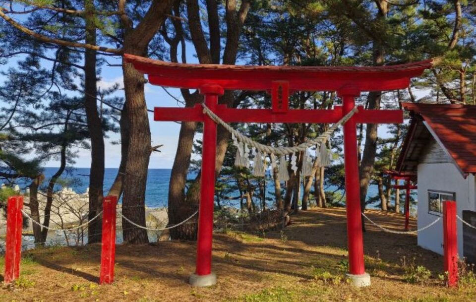 Michinoku Coastal Trail Shrine