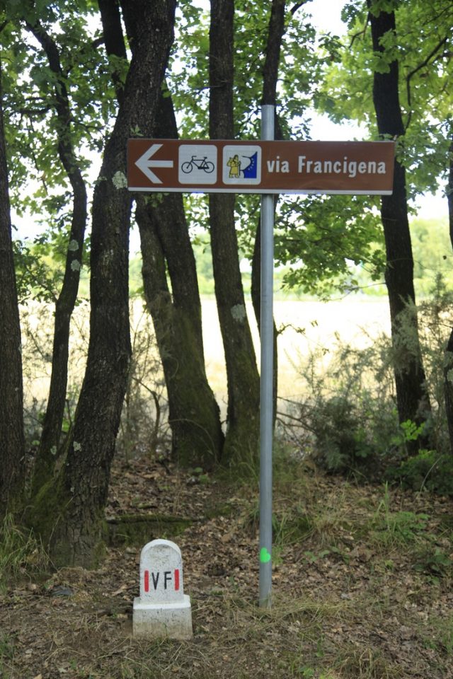 Signage on the Via Francigena