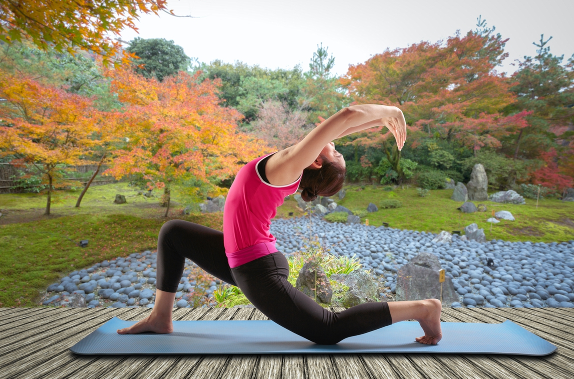 Sharpen your senses with outdoor yoga: the 5 outdoor yoga benefits - LUVIYO  AG