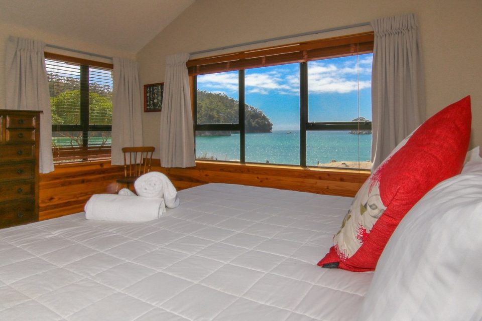 Accomodation on the Abel Tasman and Queen Charlotte walk.
