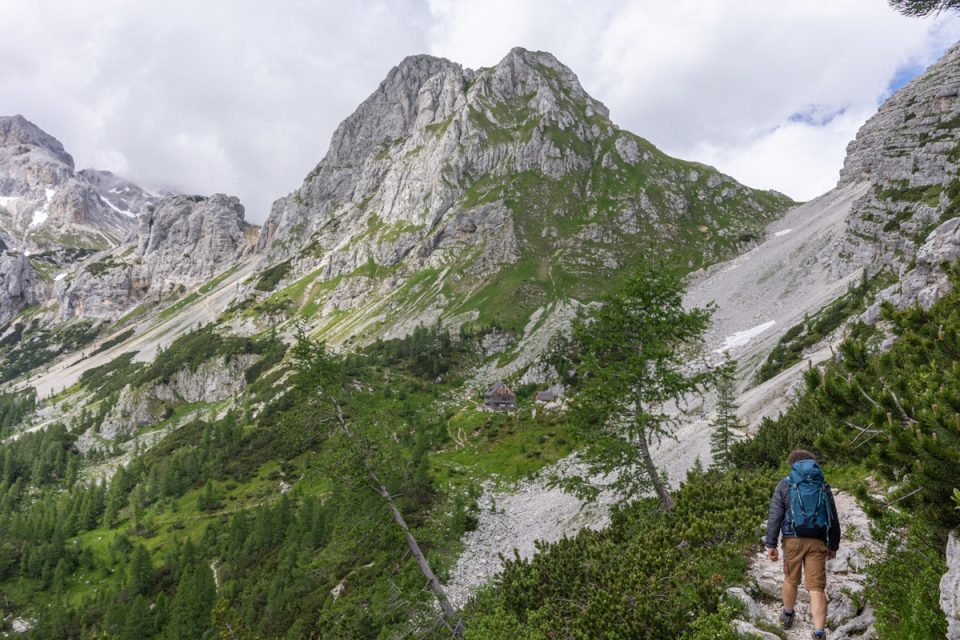 Slovenia hut to Hut0001