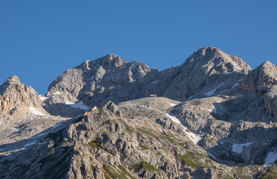 Slovenia hut to Hut0006