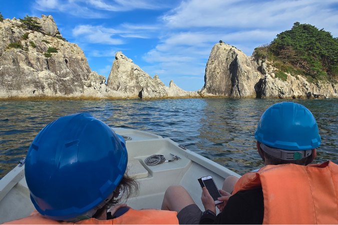 Michinoku-Coastal-Trail-boat-ride