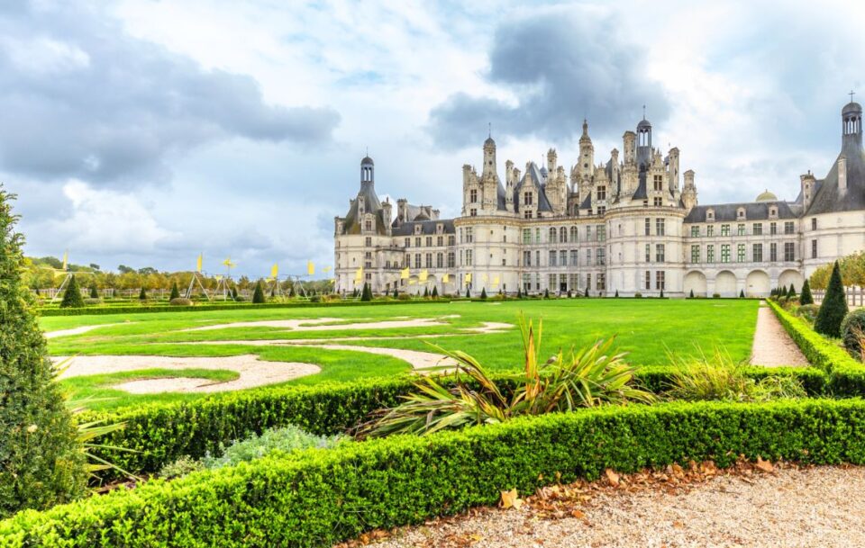 Loire Valley by E-Bike: Blois to Saumur